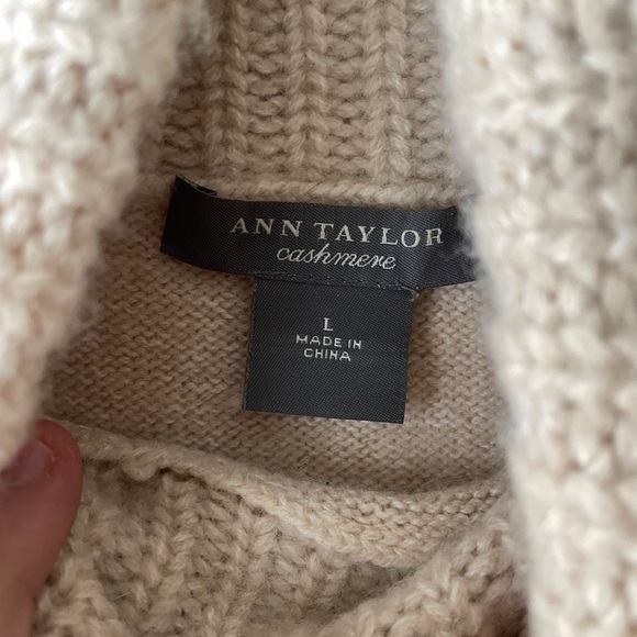 Cashmere Cream Turtleneck Sweater - Picture 4 of 7